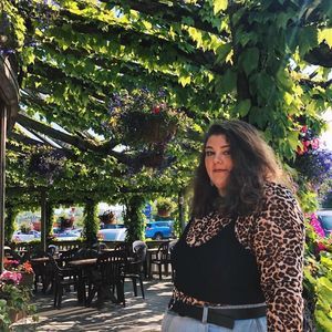 Meet your Posher, Isabella